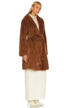 APPARIS Bree Faux Fur Coat Camel -Hot Sale Clothing Store APRS WO103 V3