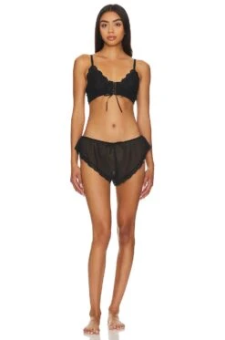 Bust Thru Bralette Noir -Hot Sale Clothing Store HHER WI110 V4