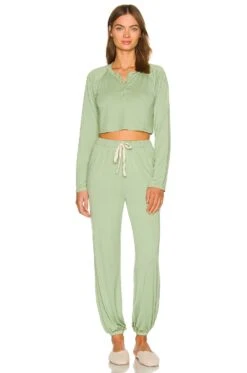 Camille Top Basil -Hot Sale Clothing Store PRIP WI28 V4